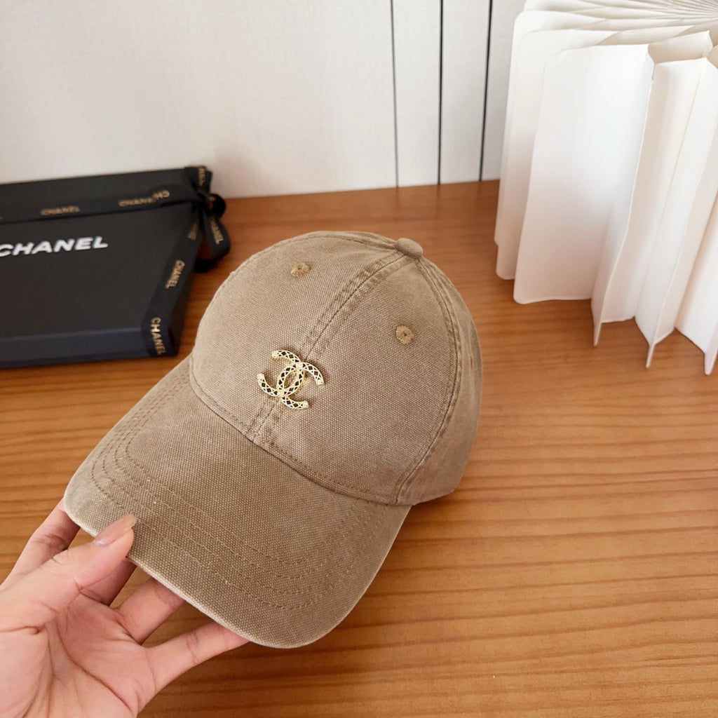 Chanel New Baseball Cap Brown in Cotton 960121