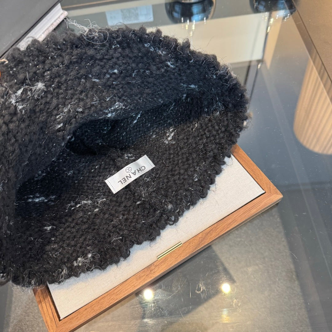 Chanel New Knitted Bucket Hat Black in Fibrous 980145