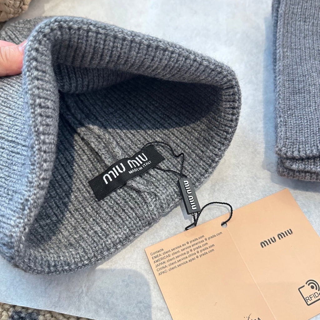 Miu Miu Gray Wool Knit Set 979747