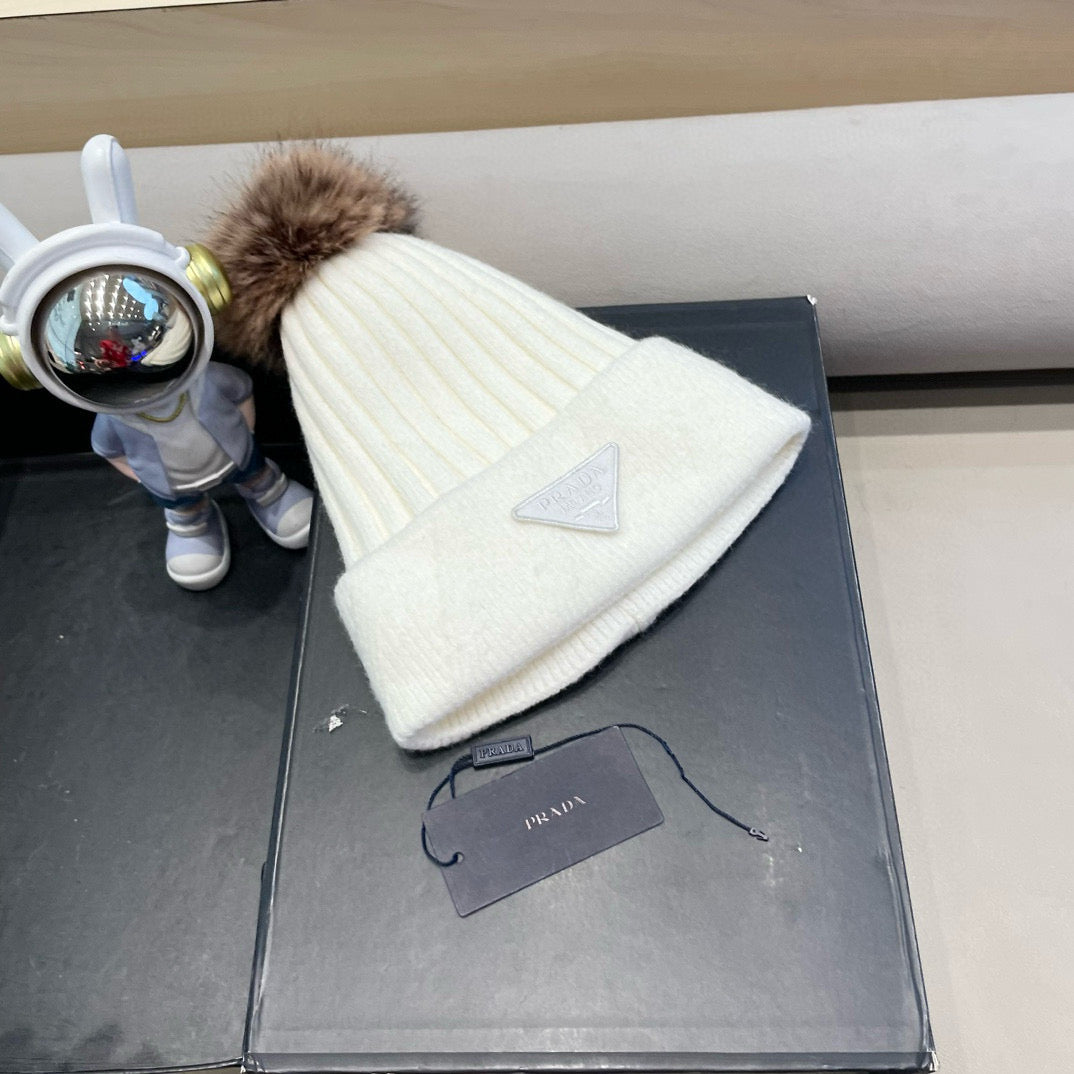 Prada Fleece-Lined Thick Real Fox Fur Pom-Pom Knitted White Hat 125677