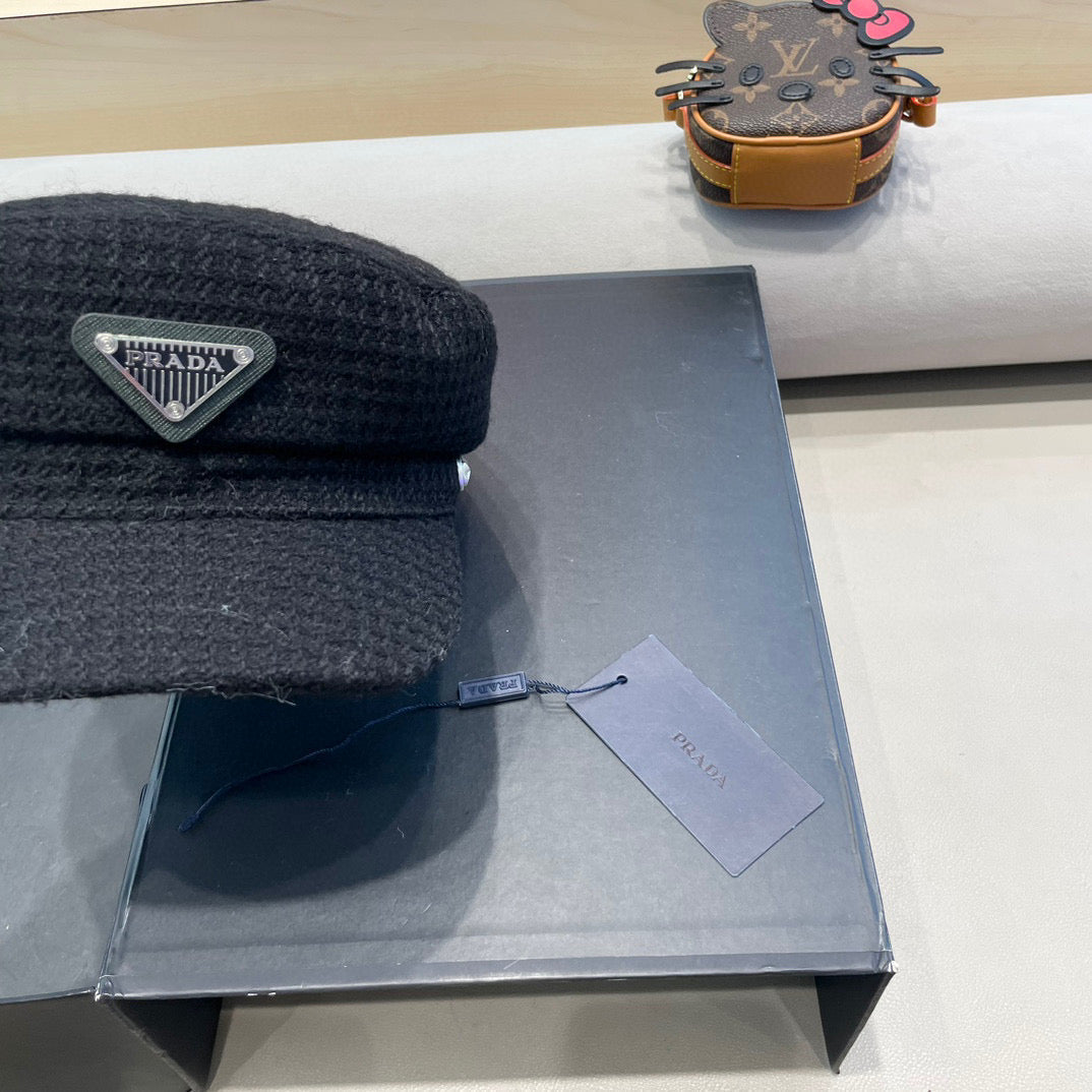 Prada Elegant Hat Black Knitted Woolen Fabric 125659