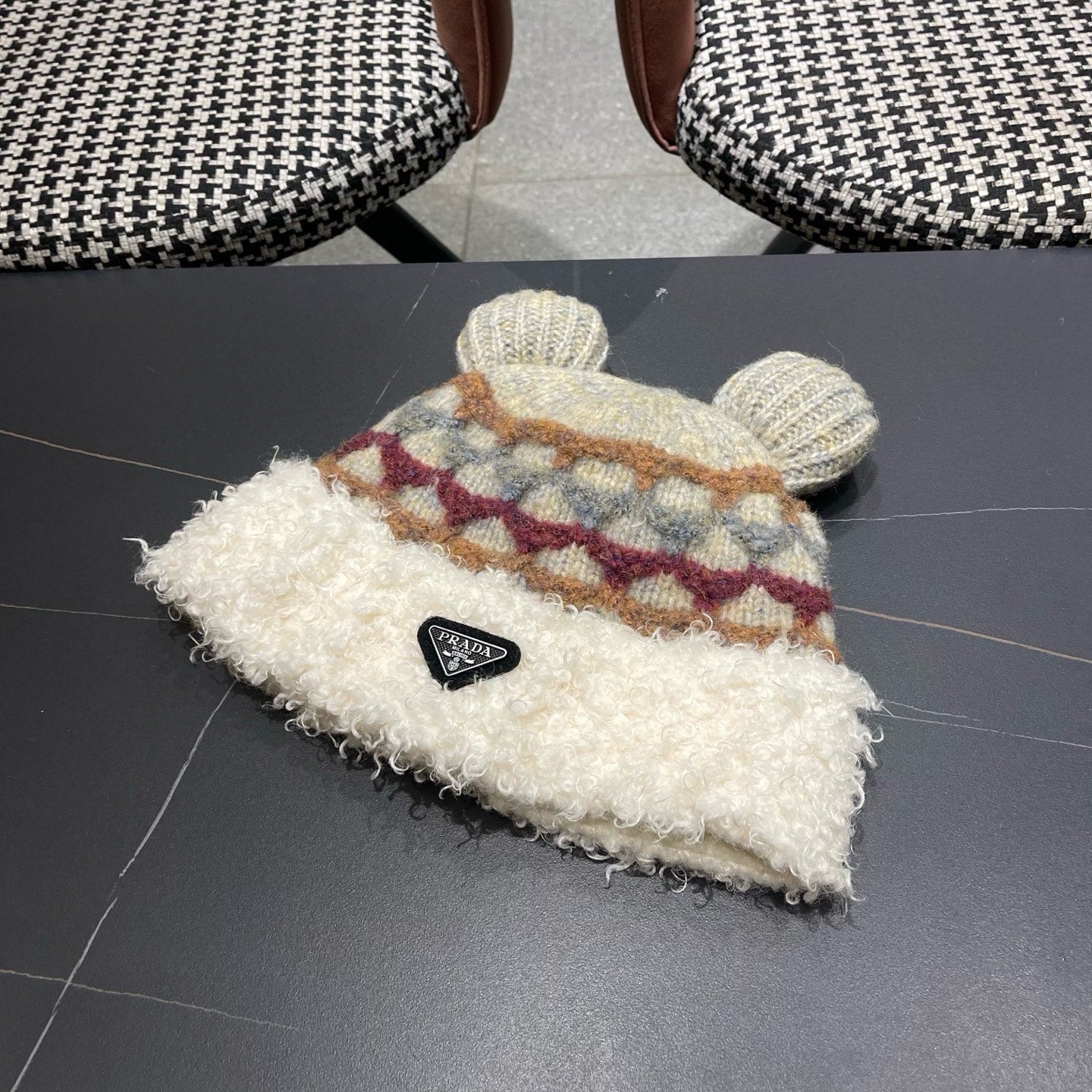 Prada 25 Cute Bear Ears Hat White Multicolor Knitted Woolen Fabric 125503
