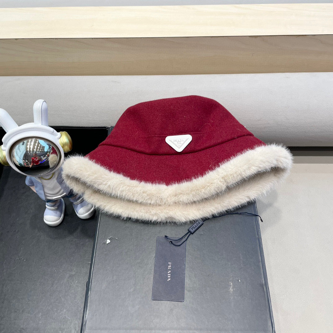 Prada Thickened Warm Fisherman Hat Red in Bulrush and Cashmere Fiber 125802