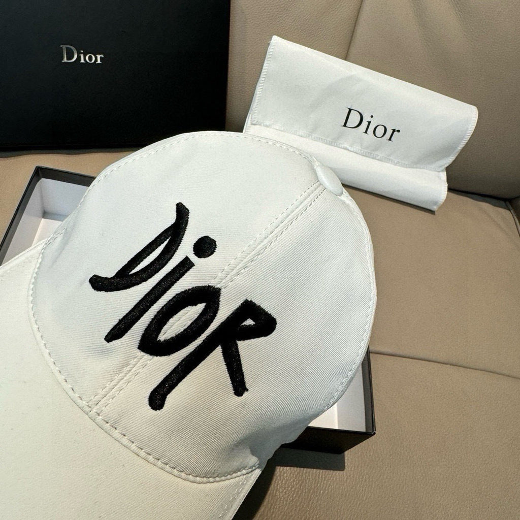 Dior Baseball Cap with Dior Embroidery White in Cotton 191930