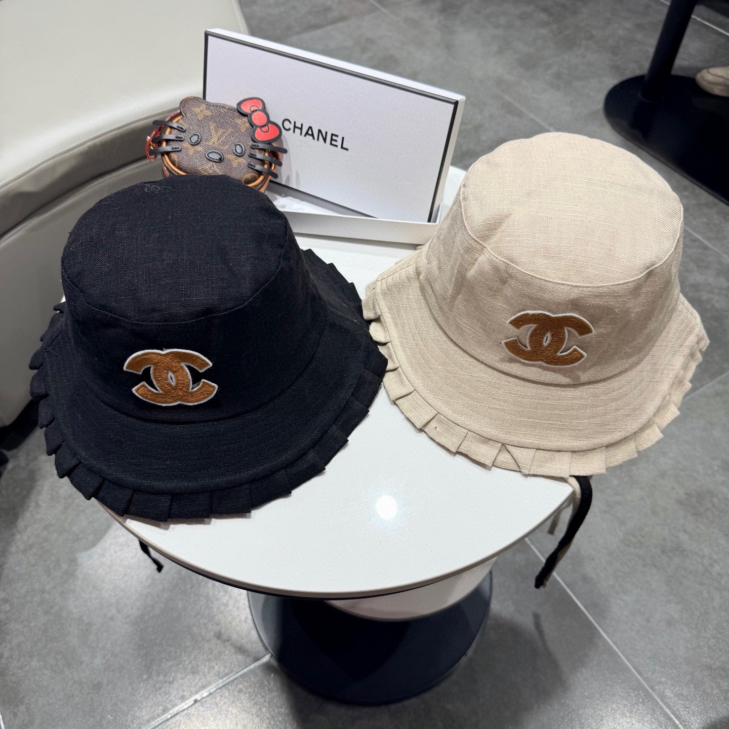 Chanel Japanese Style Strappy Bucket Hat Cream in Linen 192308