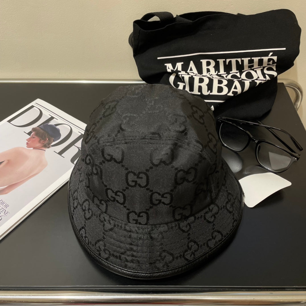 GUCCI Bucket Hat Black in Cloth 194197