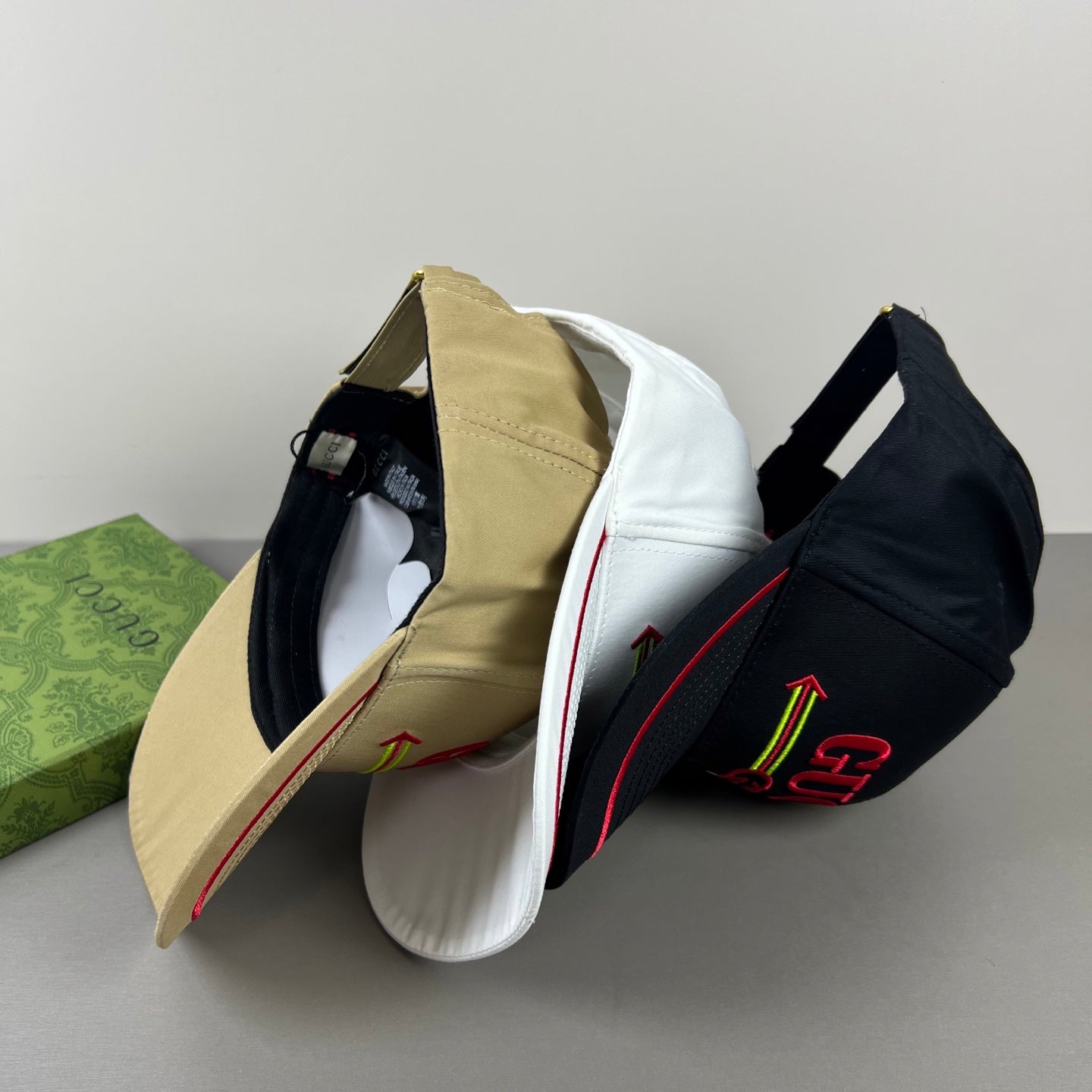 Gucci Baseball Cap Black in Cloth 194175