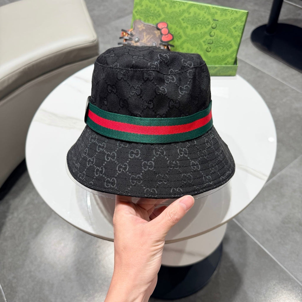 Gucci Bucket Hat Black in Cloth 194033