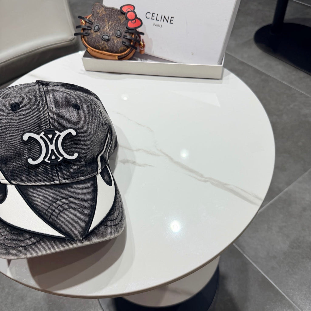 Celine Casual Trendy Baseball Cap Black in Cotton 197667