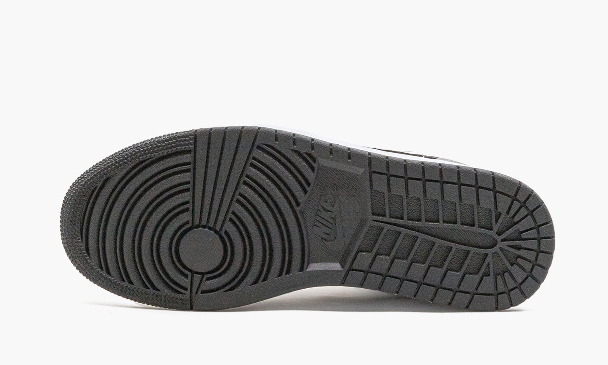 Air Jordan 1 Low “Light Smoke Grey” Sneakers - Hall of Fame