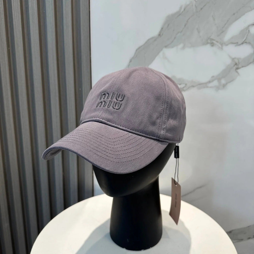MM BASEBALL CAP IN GREY FABRIC BRAND EMBROIDERY